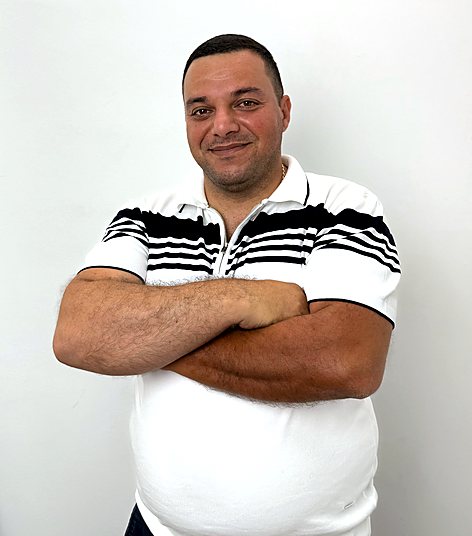 Артур — курьер «КраснодарФлоры»