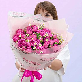 Букет из пионовидных роз "8 марта"