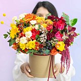 Шляпная коробка "Огненный акцент"
