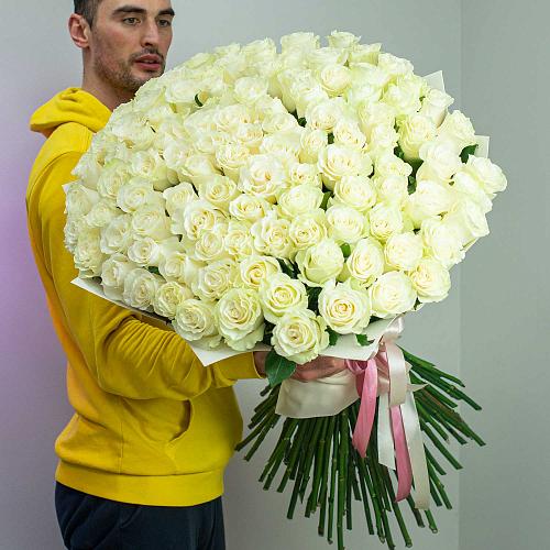 101 белая роза Голландия 90 см